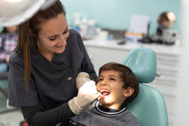 Best Emergency Tooth Extraction in Raintree Plantation, MO